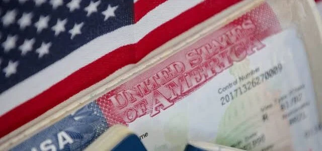 США готують найбільше в історії масове анулювання до 200 тис. віз